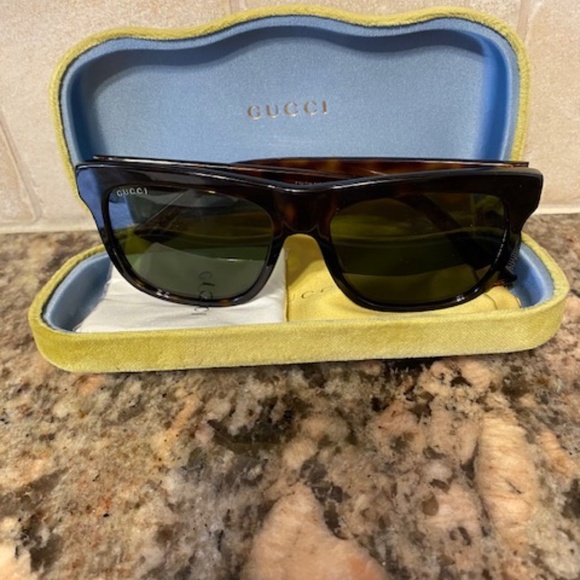 Gucci Sunglasses Tortoise/Brown - Picture 1 of 4